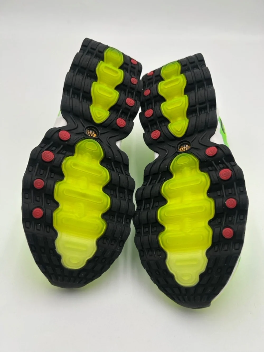 Nike Women's Air Max DN8 'Volt Green Strike'